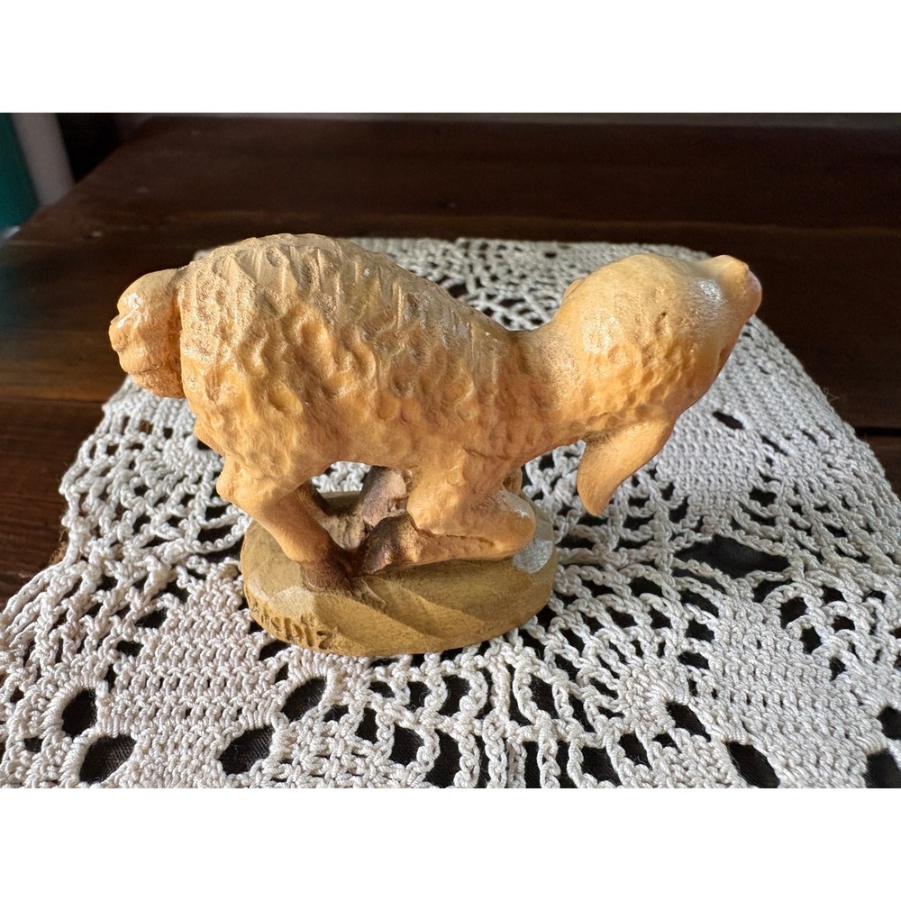 Anri Kneeling Lamb Figurine Nativity Ferrandiz 3"x2" Wood Hand Carved Sheep Vtg - Picture 9 of 9